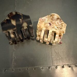 Anthropologie Tortoise and Floral Hair Clips